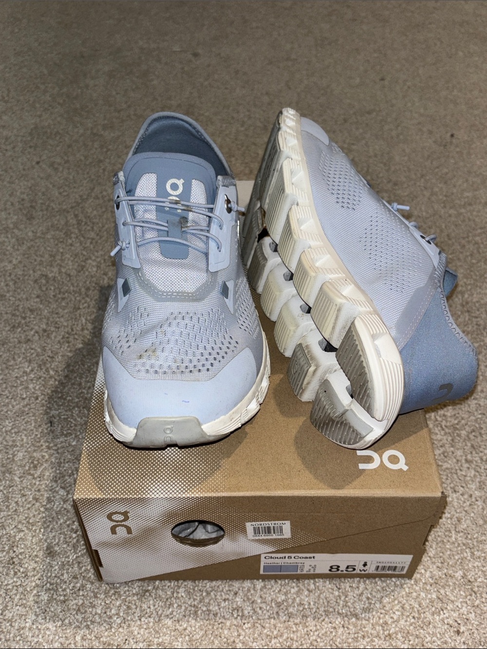 On Running Women's Light Blue / White Cloud Athletic Shoes